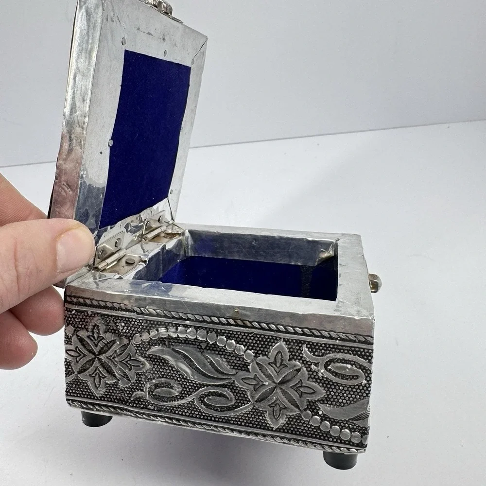 The Unbranded Brand vintage silver